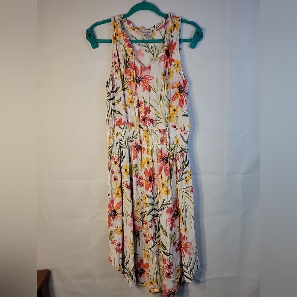 Harlow & Rose Floral Elastic Waist  V Neck Dress Size L
